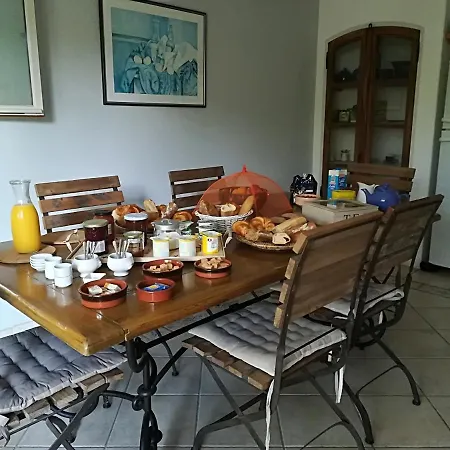 Gasthof Les Restanques Goult